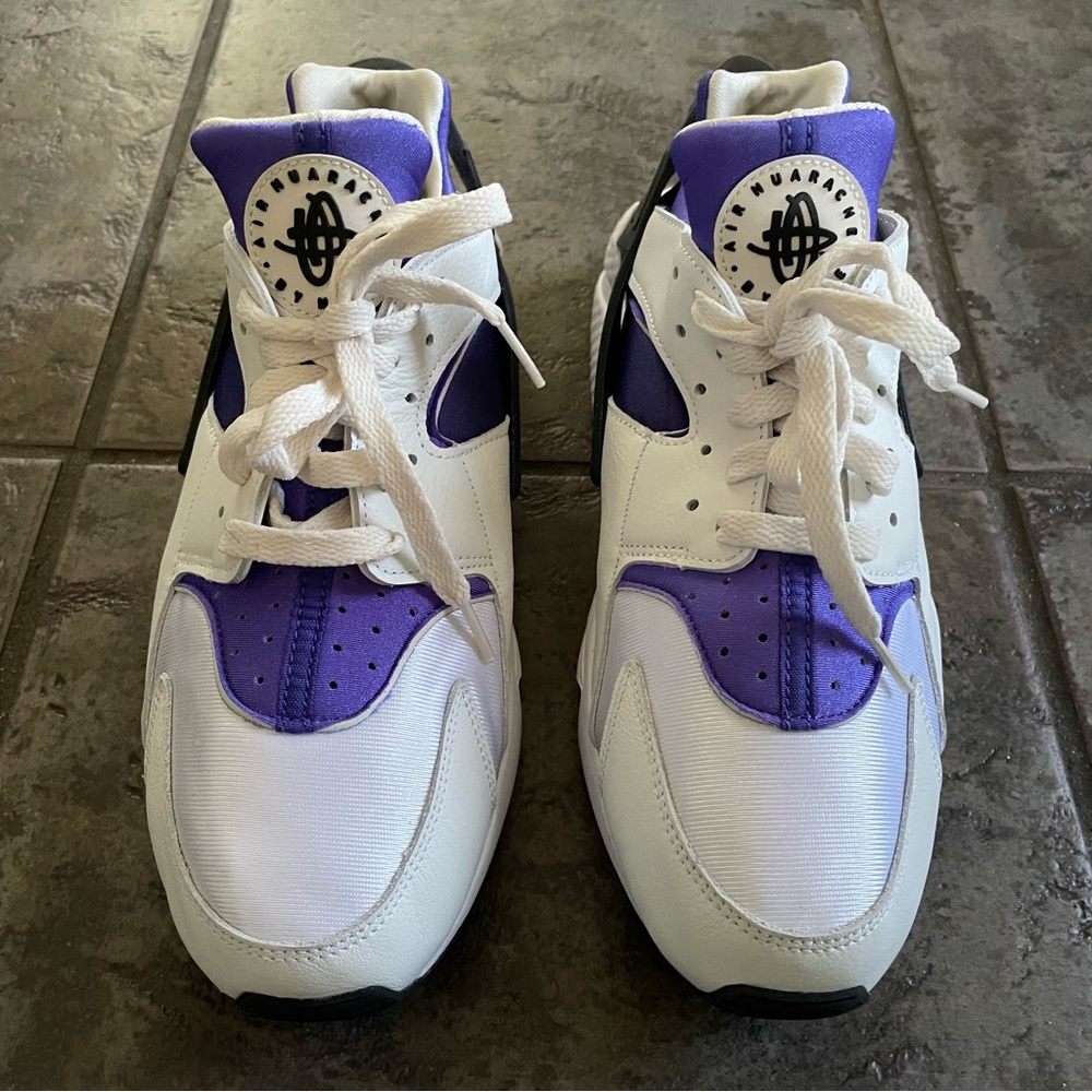 Nike Air Huarache Sneakers. US 12 . New . Stylish - Picture 1 of 5